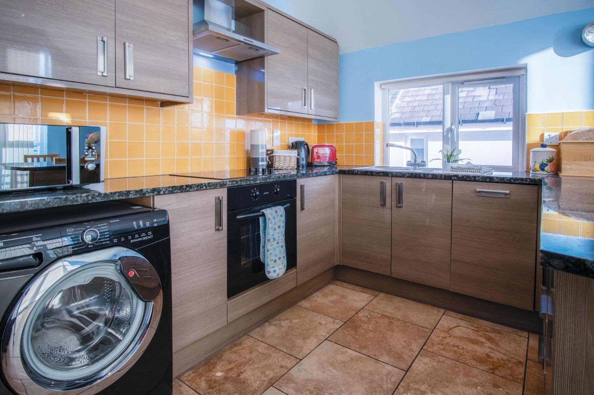 Ewyn Y Don - 2 Bedroom Apartment - Pendine Exterior foto